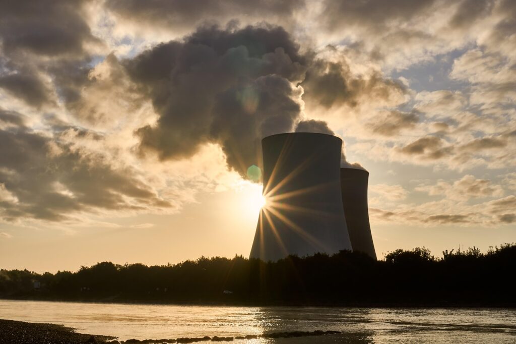 Nuclear Power Plant - Newsletter HES